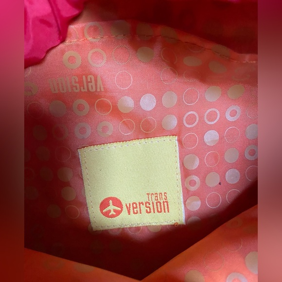 Vintage 1990s Transversion Red White “Greetings” Vinyl Tote - Picture 9 of 16